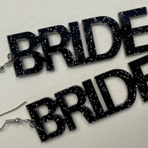 Pendientes de noche de gallina 'BRIDE' negro con brillo plateado / despedida de soltera, traje de despedida de soltera, idea de regalo de accesorios de boda