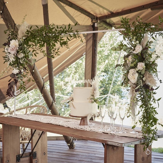 Grande arche de mariage au-dessus de la table, décoration décorative pour  mariage/décrochage, ballon en métal/présentation de feuillage, pièce  maîtresse d'auvent en arche -  France