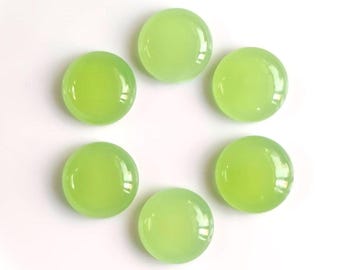 AAA プレナイト カルセドニー カボション: ラウンド グリーン ジェムストーン (3 MM-20 MM)