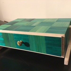Green Deco straw marquetry wooden box