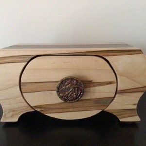 Jewelry bandsaw box