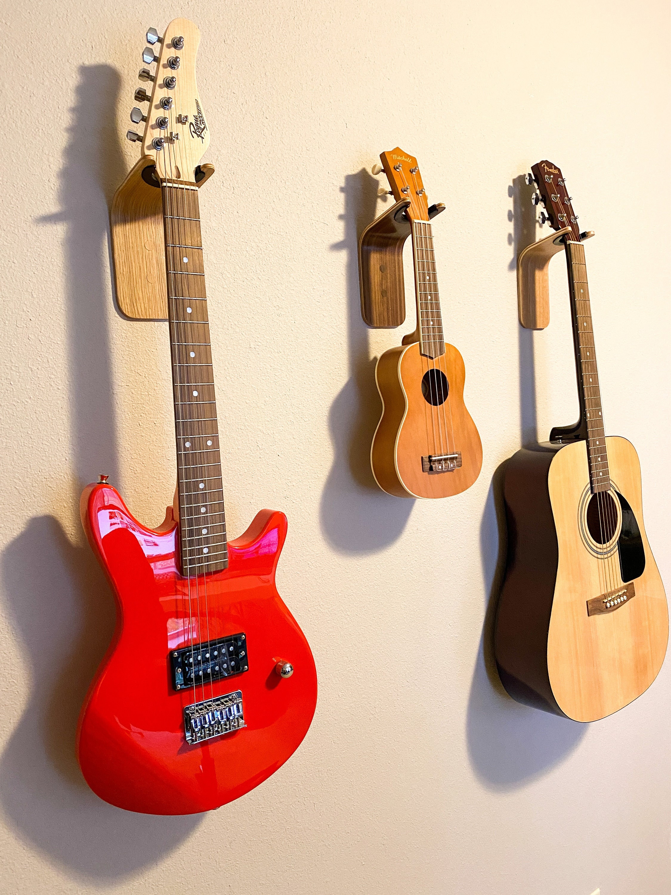 TTCR-II Support mural de guitare horizontal, Crochets Pied guitare  Classique électrique Acoustique Murale Support, Support Guitare en Métal porte  guitare mural accroche pour Ukulélé Banjo Mandoline : :  Instruments de musique et