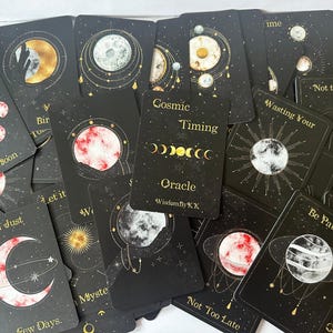 Kosmisches Timing Orakel Deck. Tages-Orakelvorhersagen