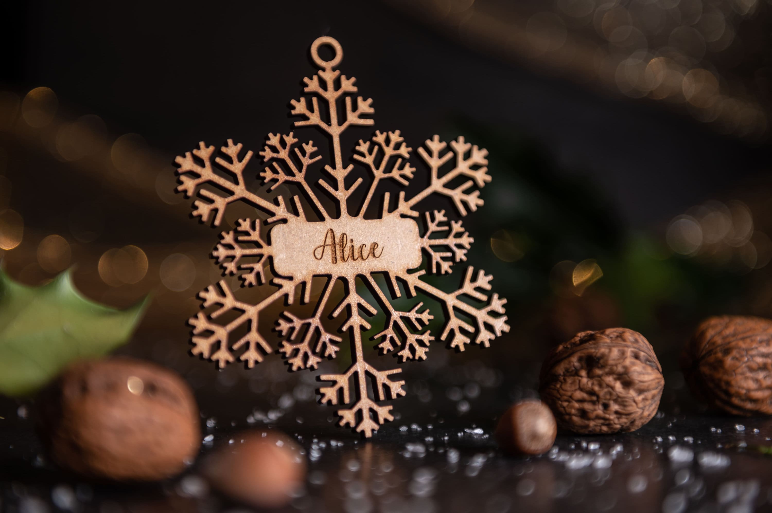 Boules de Noël Personnalisées en Bois Forme Flocon Neige