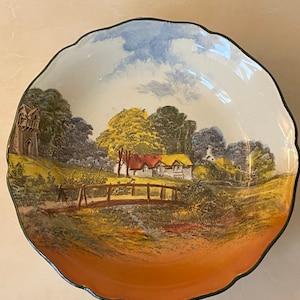 Royal Doulton Hand Painted Dish C.1922