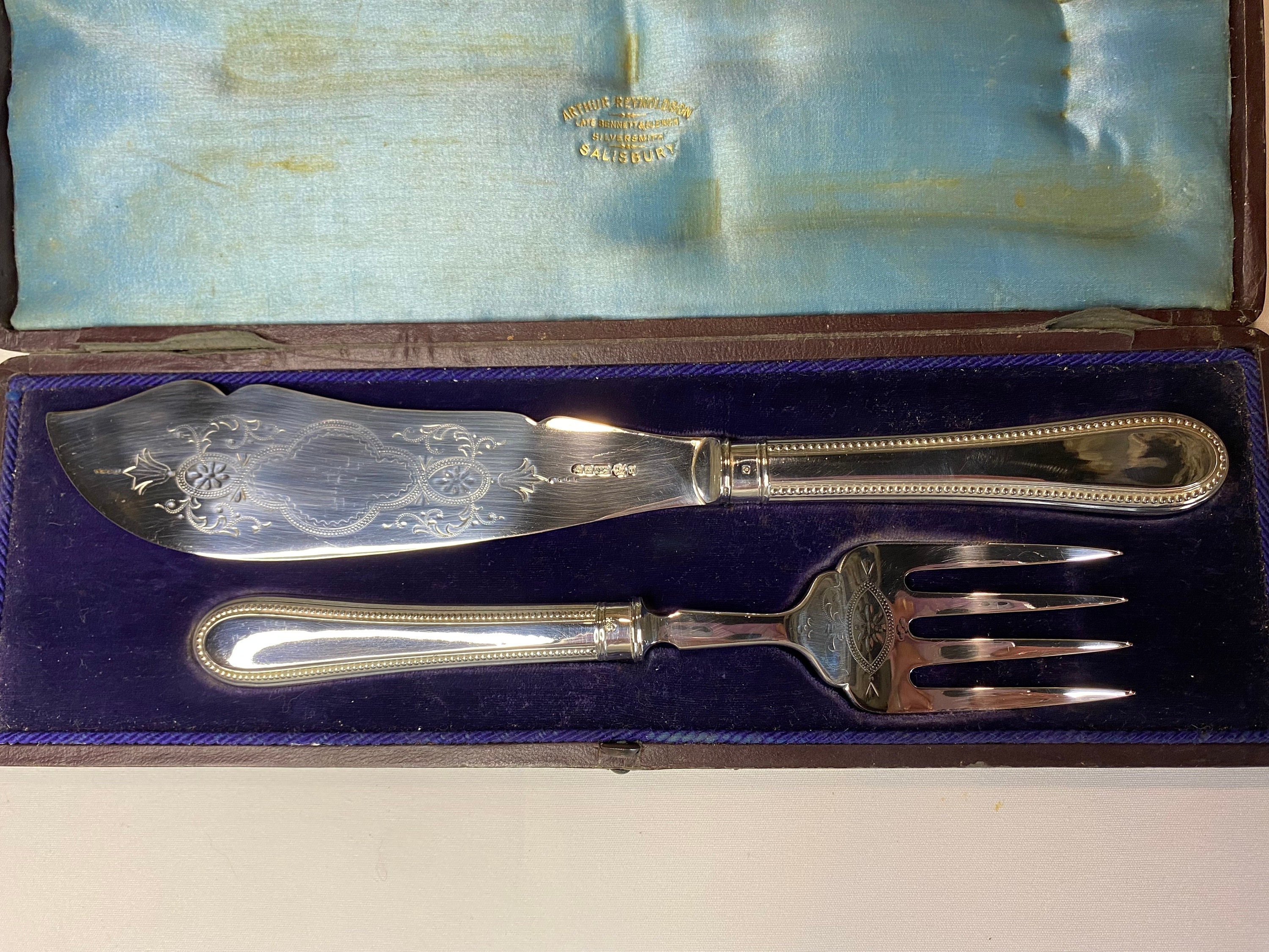 Antique Boxed Martin Hall & Co. Silver Plated Fish Servers c.1854-66