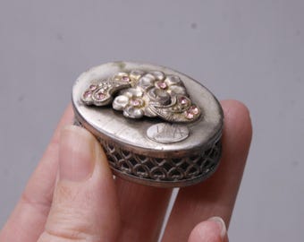 Nicla Oggetti Vintage Silver Tone Pill Box With Pink Rhinestones