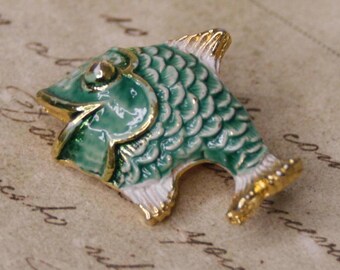 Broche Poisson Bleu Et Doré - Occasion - Usure Du Temps Visible