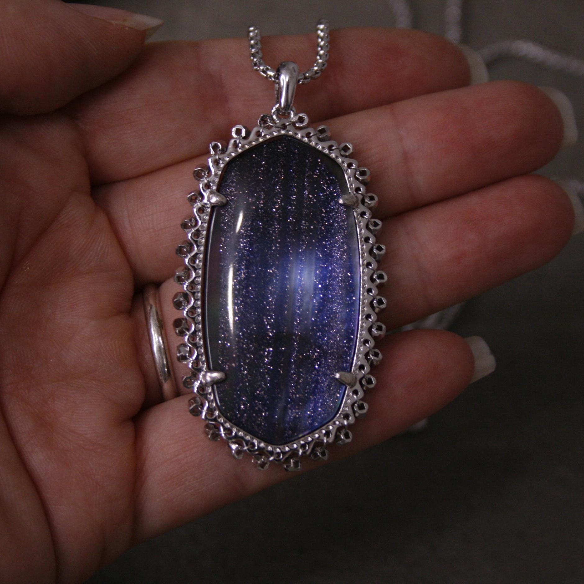 Kendra scott navy dusted glass best sale