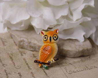 Vintage kleine uilbroche Geeloranje geëmailleerde uilbroche Kleine vogelbroche