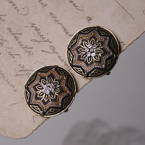 Vintage round damascene clip on earrings Floral toledo earrings Spanish clip on earrings