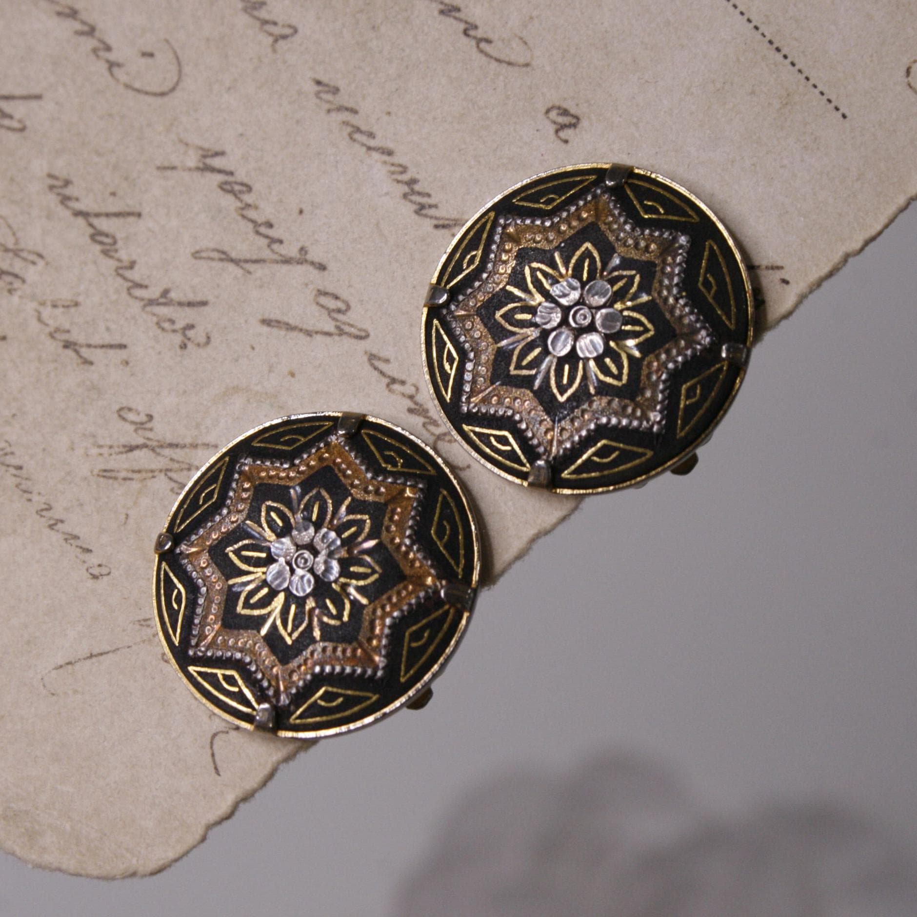 Boucles D'oreilles Pendantes XXL Jacques Toledo, Vintage, Clips En Résine - Très Bon état