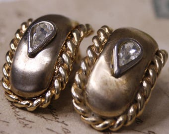 Paire De Clips Boucles D'oreilles Vintage Dorées – Demi-créoles Anneaux Avec Chaîne, En Métal Doré Bon état