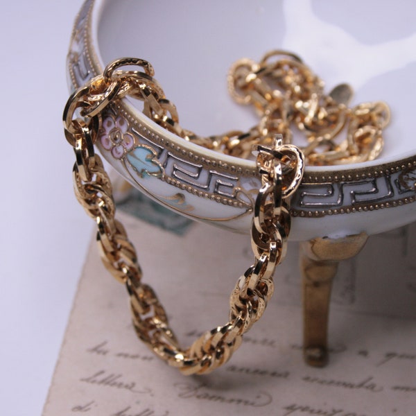 Park Lane Vintage chunky chain necklace Gold tone massive necklace