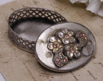 ヴィンテージ　Nicla Oggetti イタリア　シルバー925 ピルケース Nicla Oggetti Vintage Silver Tone Pill Box With Pink Rhinestones