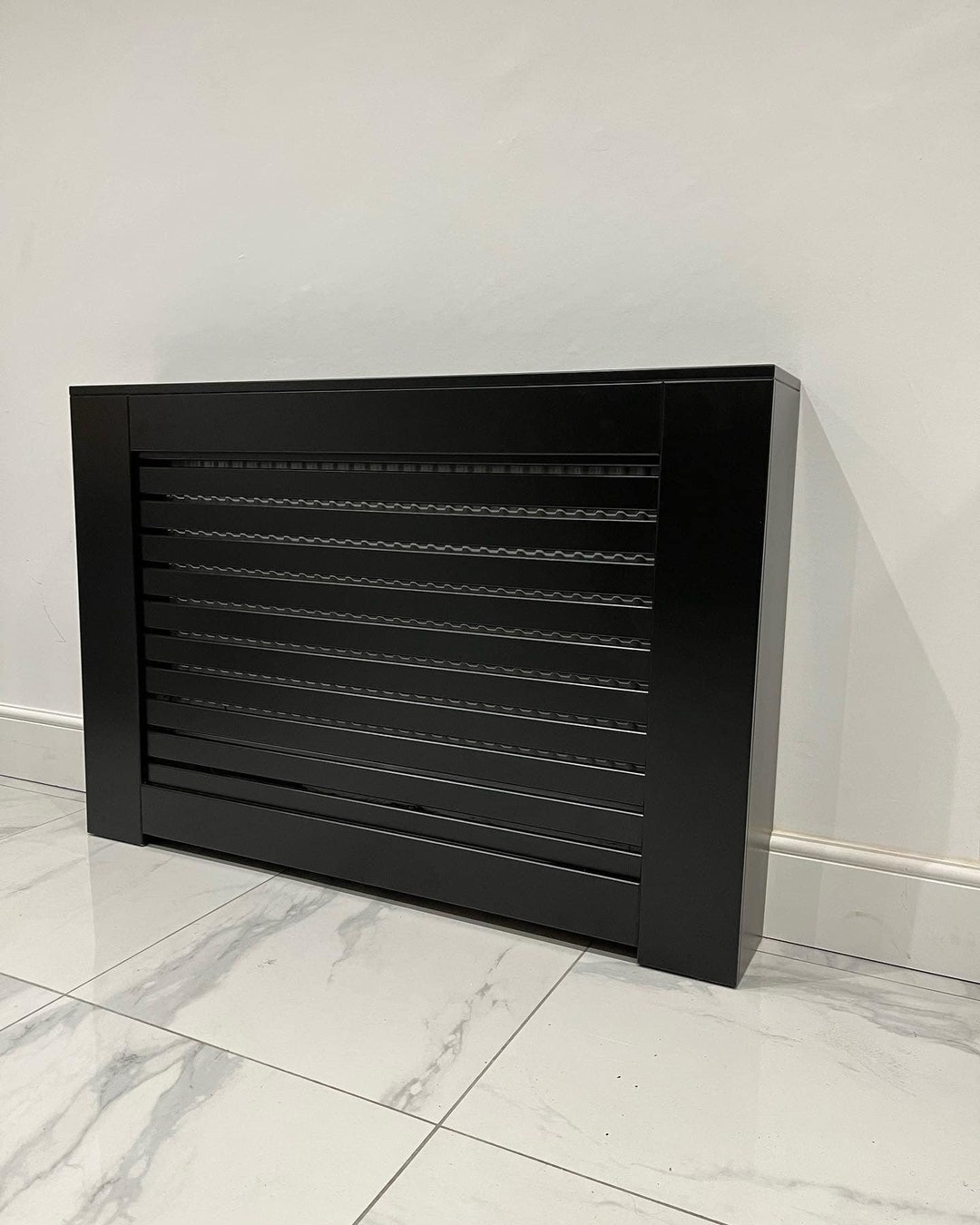 black-radiator-cover-horizontal-slatsblack-horizontal-slat-radiator
