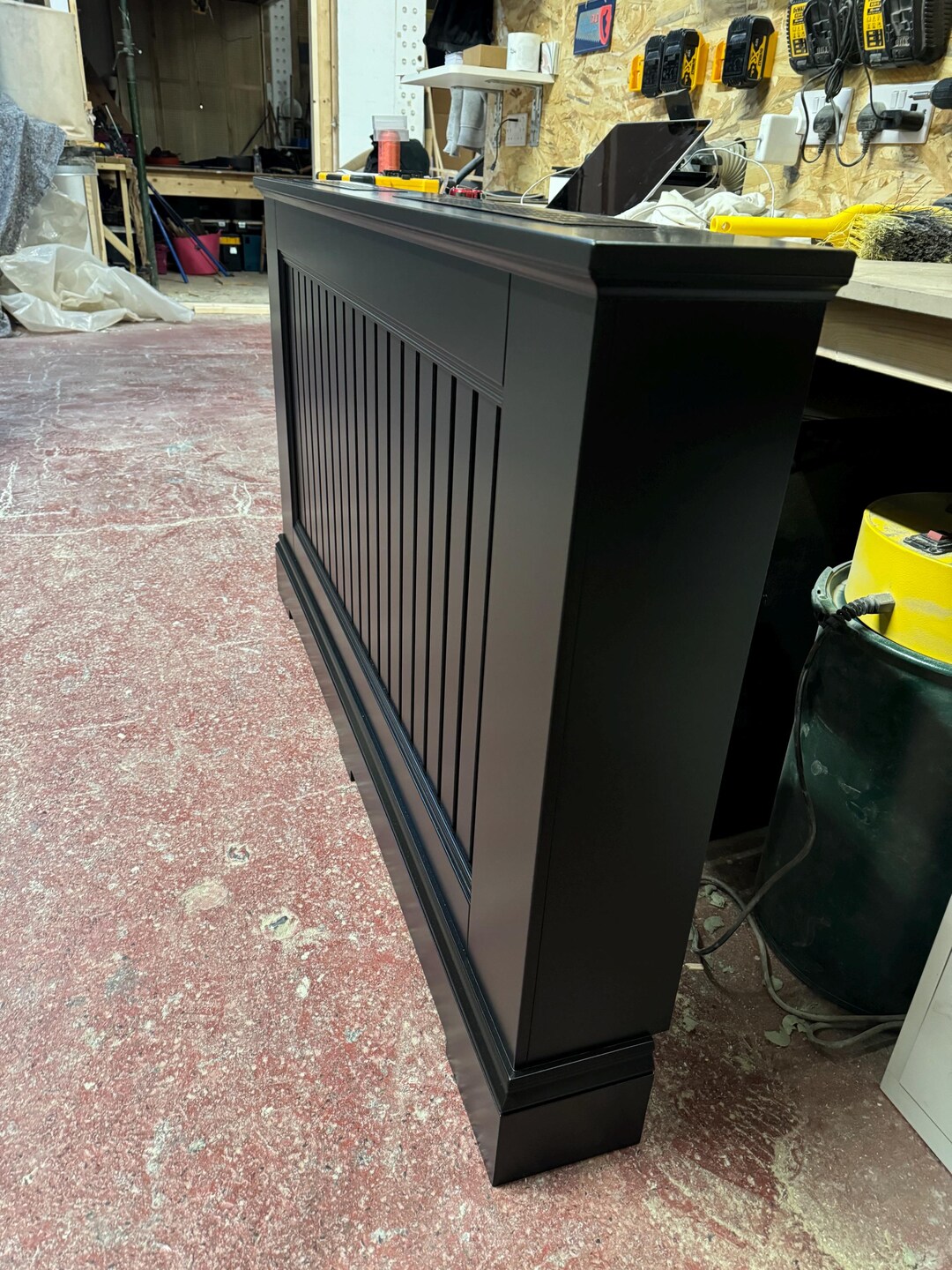 Bespoke Black Radiator Cover - the Ribbon Design - Etsy UK