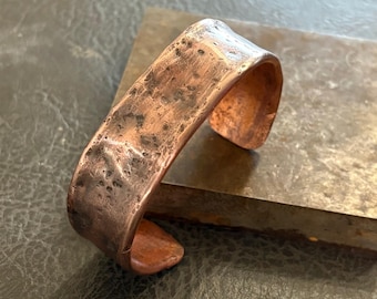 Mens thick wide copper cuff concrete finish, husband 7th Anniversary, Magnet Arthritis therapy, Viking style