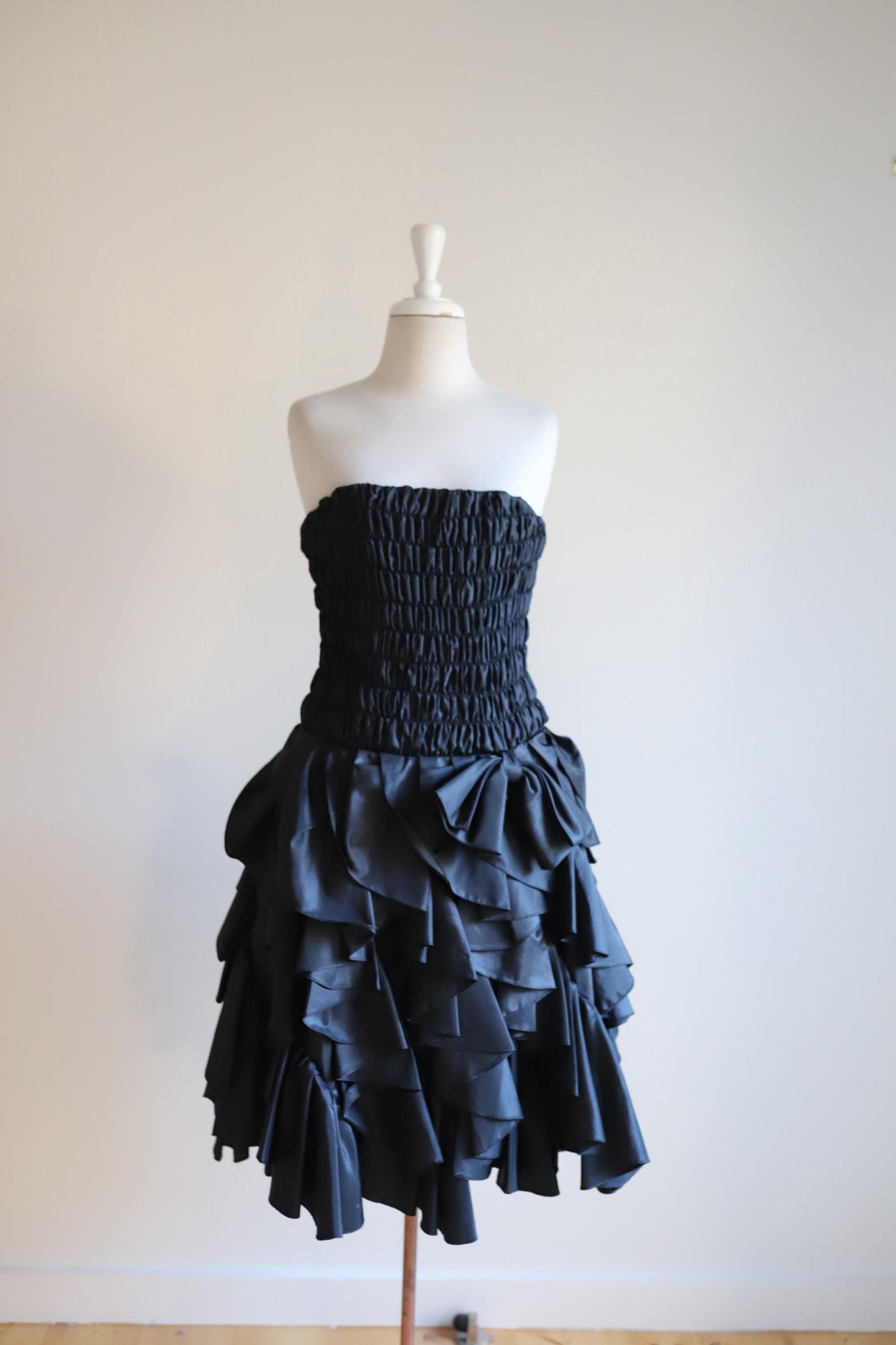 Vintage Strapless Ruffle Sheath Cocktail Dress 8th Grade Homecoming Dress cc3248 main image 0