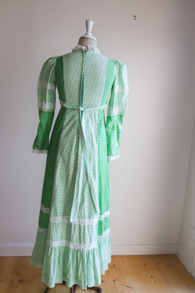 The Maple ~ heavenly one of a kind thick cotton 70s prairie dress