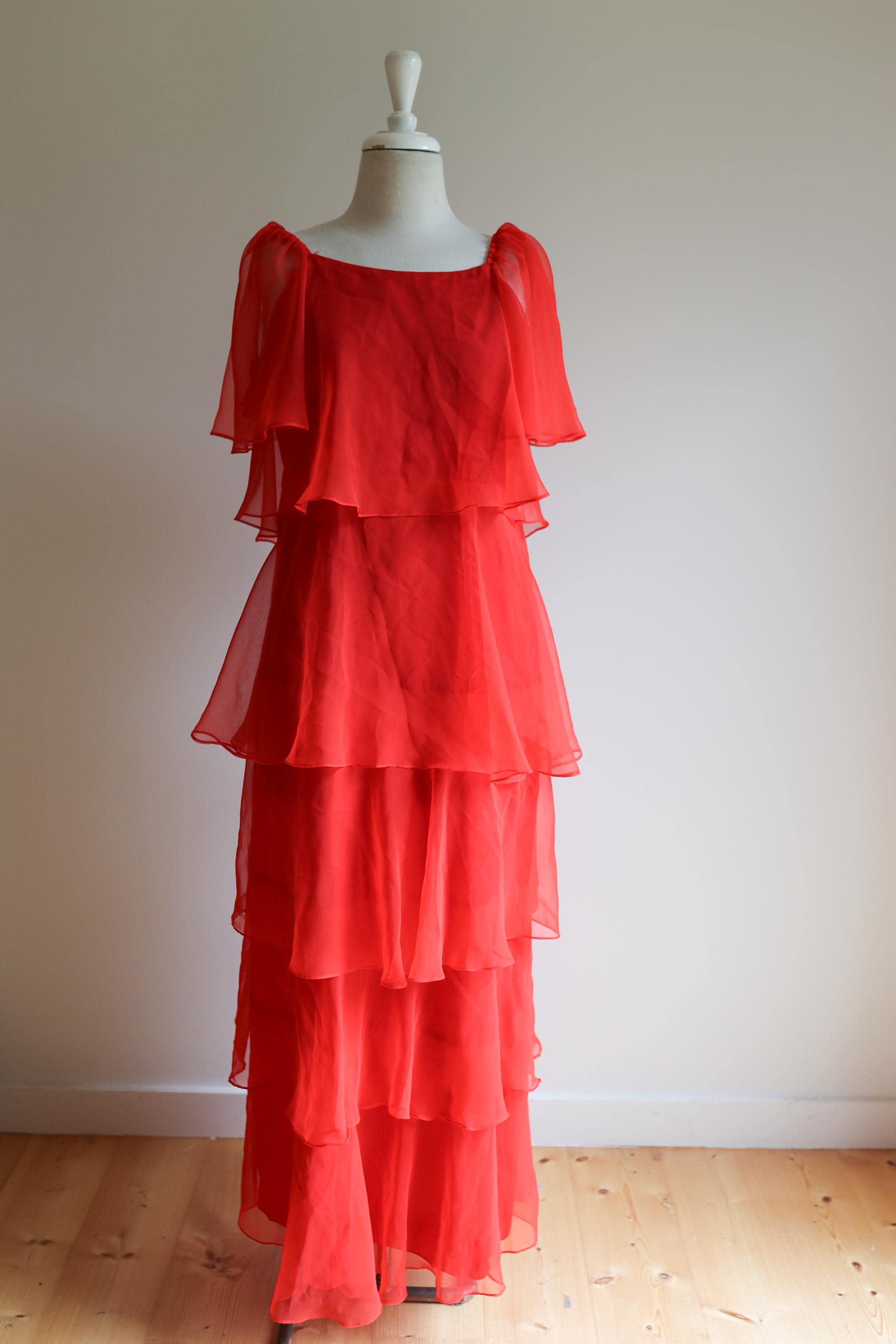 chinese dress ladies MissJophiel Straps V Neck Floral Chiffon Red Maxi Tiered Prom Formal Evening Gown Red / Tea Length / US12