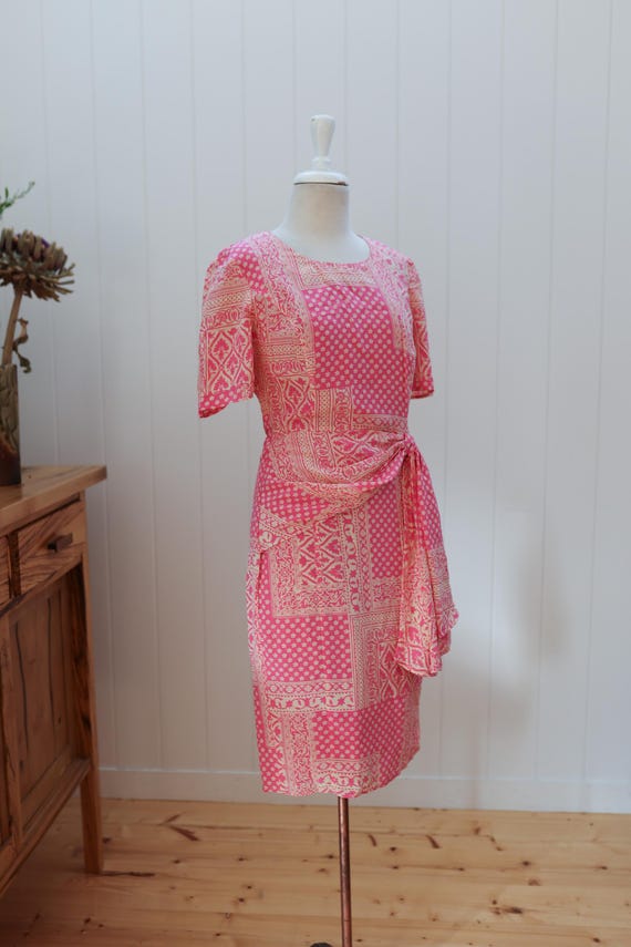 Valentino, Vintage Valentino silk dress. Pink and cream. Italian designer. Cocktail dress. 90s Valentino. Romantic. Wedding guest.
