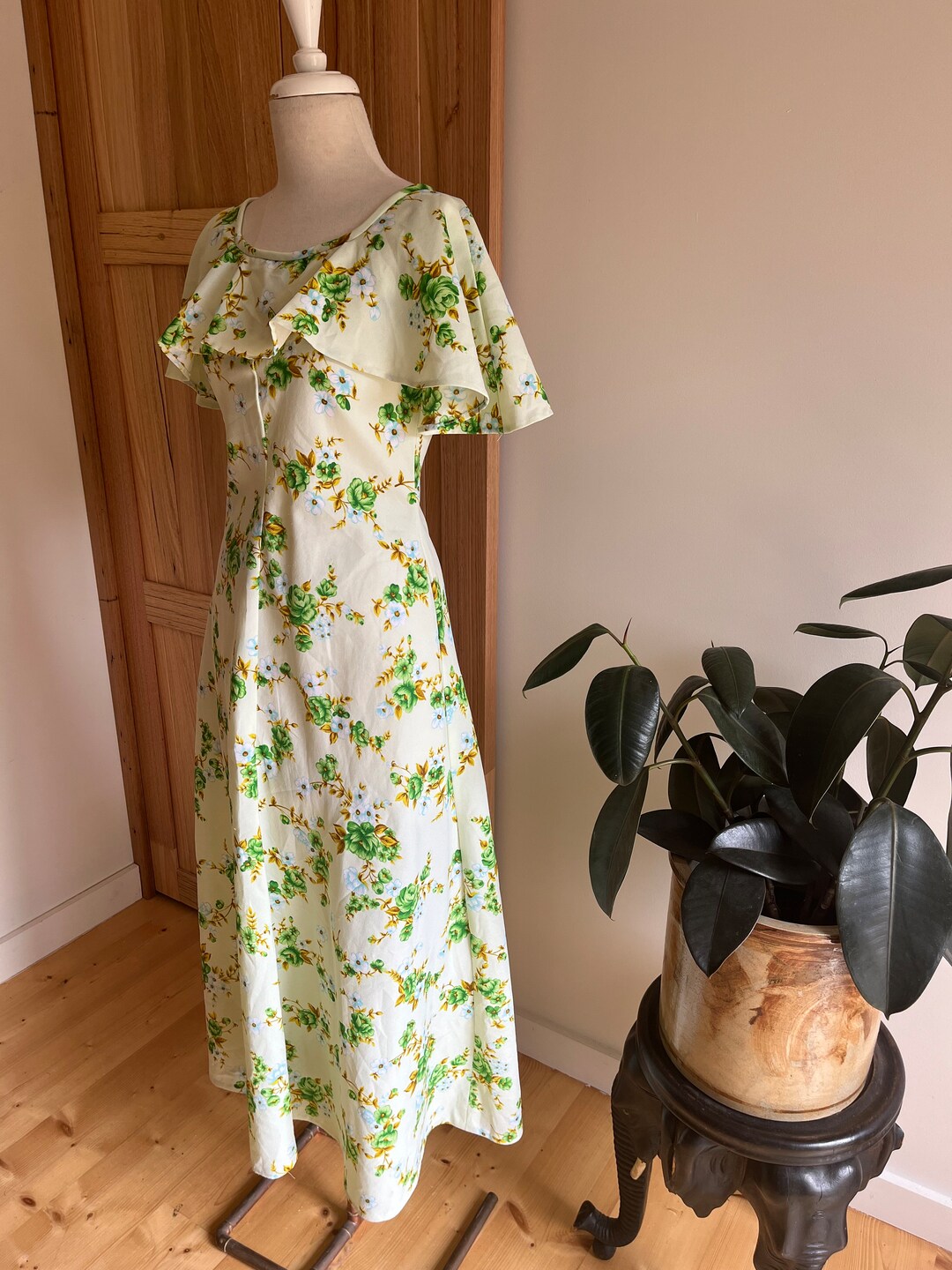 Dreamy 1970s Dusky Mauve Floral Cotton Maxi Dress
