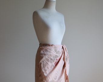 Falda de lino Laura Ashley de los años 80 / Estampado floral rosa suave / Falda de verano de inspiración vintage / Estilo bohemio chic femenino / Talla UK 6-8