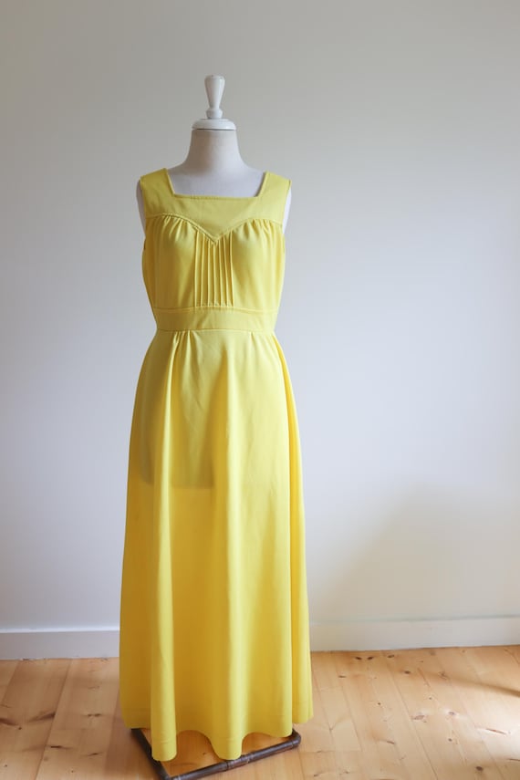 Vintage 1970s Lemon Yellow Maxi Dress | Fit and Flare Zip Back | Scoop Neck  | Soiree Dress - Etsy