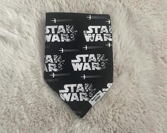 Pañuelo para mascotas de Star Wars - Estampado galáctico, accesorio canino de ciencia ficción