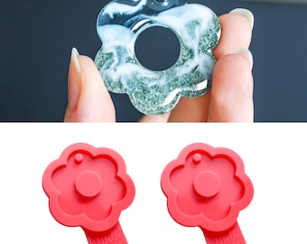 Stampo in silicone per resina epossidica a 6 petali di fiori - 2 pezzi - Crea portachiavi floreali, targhette per animali domestici (cani/gatti), orecchini e gioielli fai-da-te