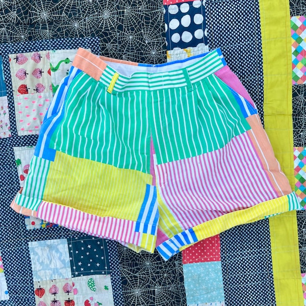 Vintage 90’s Colorblock Striped Shorts Adult Xs