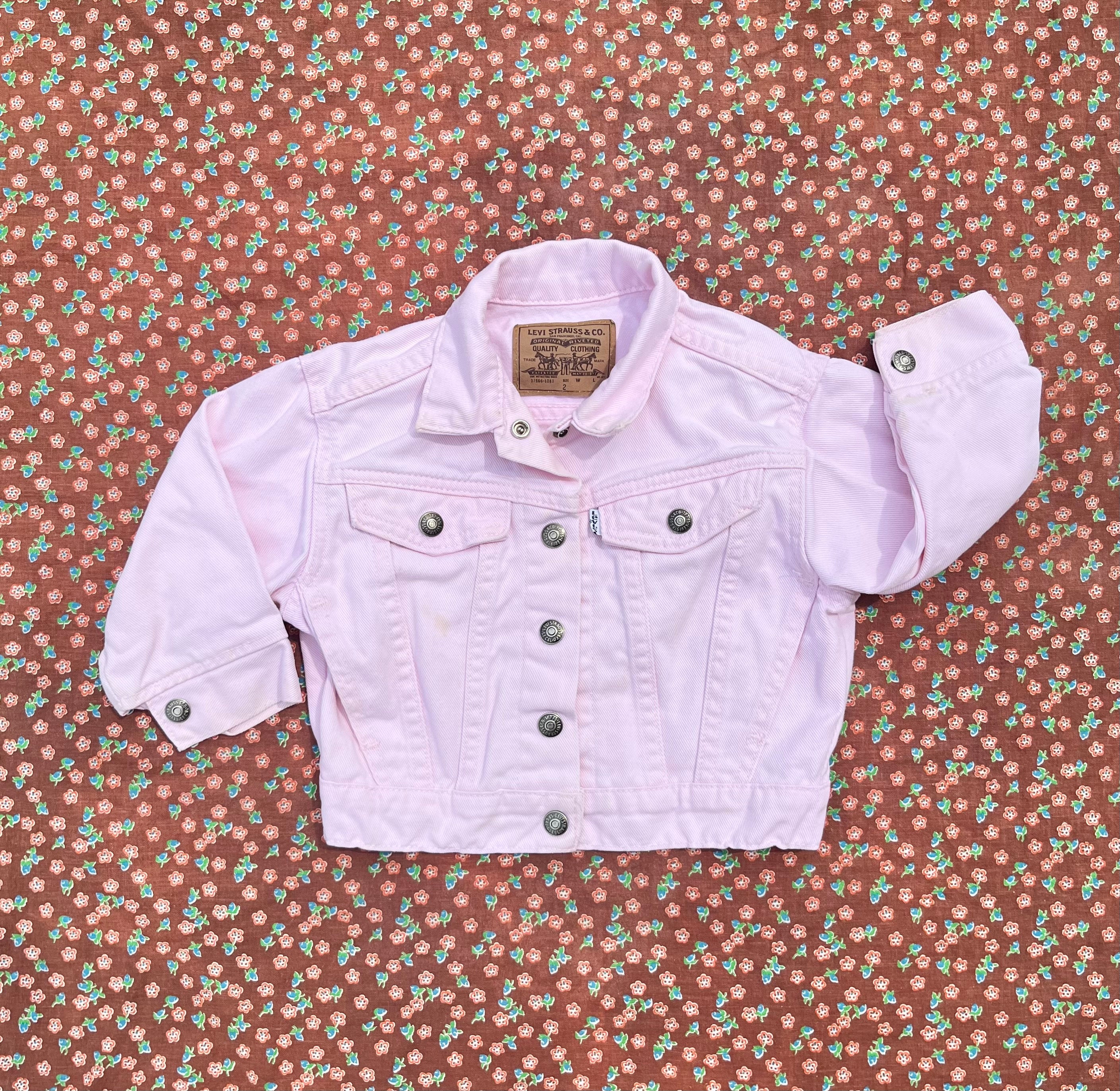 Pink denim jacket outlet levis