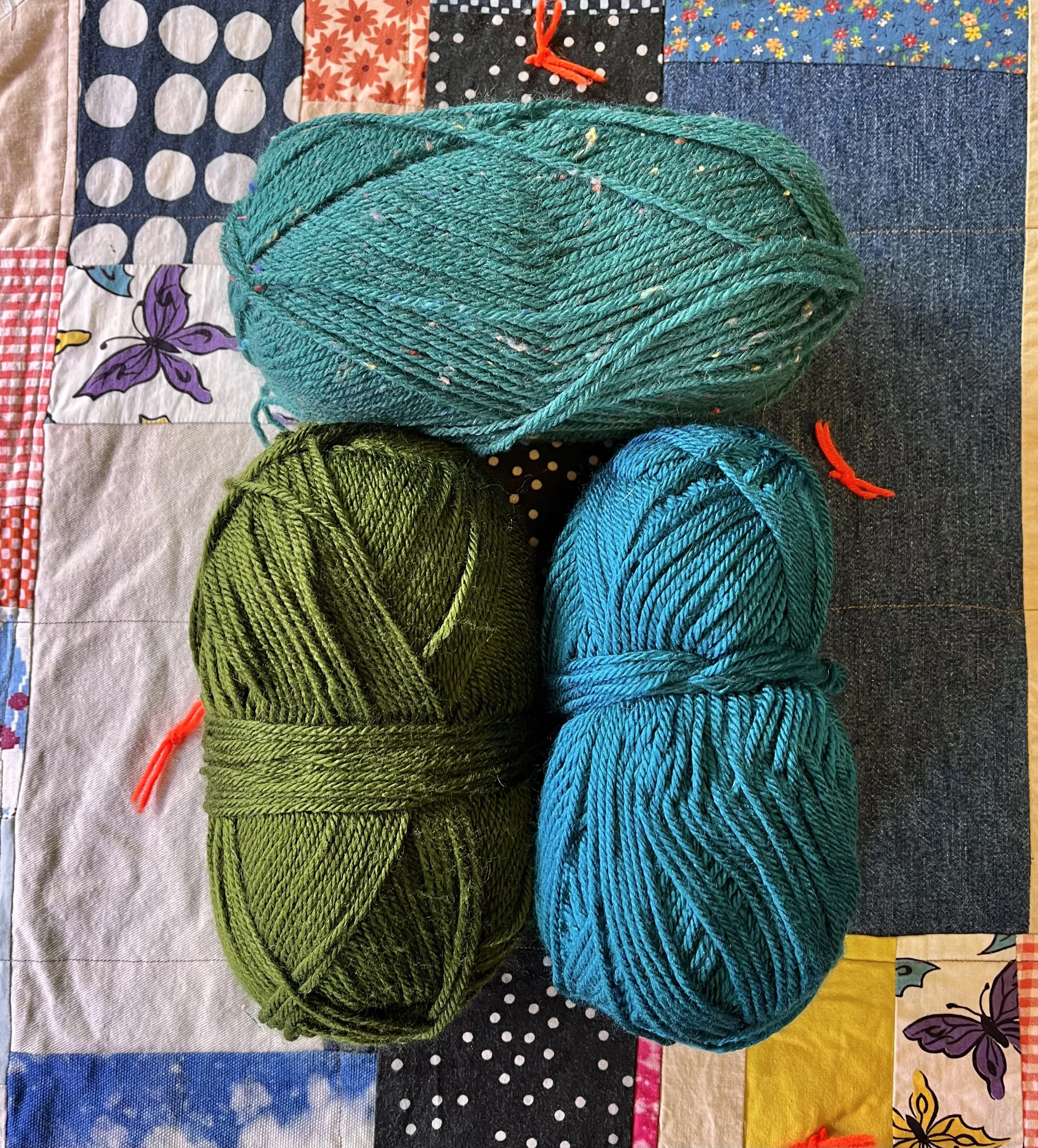 Yarn, Acrylic Yarn, Soft & Fluffy Yarn Crocheting Yarn, Knitting Yarn, 5  Bulky Weight Yarn, Yarn for Crochet Amigurumi, Guchet Yarn 