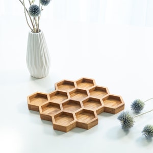 Honeycomb Oak wood Tray, 21 x 22.5 cm. Wooden tray Wood Bee Decor-Beekeeper Gift