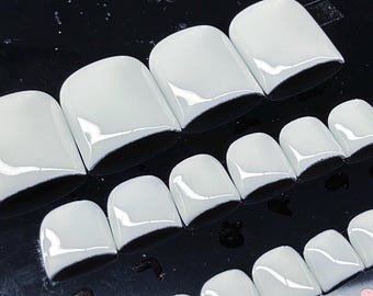 Glow in the Dark Press On Toe Nails | White Gel False Toes