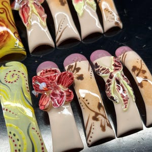 Curved Duck 3d nails|extendo custom nails|Duck nails|y2k nails|long nails|curve nails|xxl nails|Extreme length nails|Custom nails|all shapes