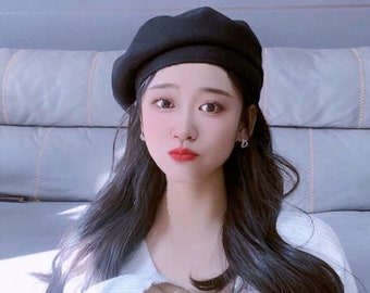 These woolen caps priced less than 100 rupees will enhance your look