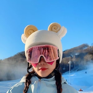 Cute Grey Goat Uni Size Ski Helmet Cover for Adults and Kids, Motorcycle Helmet Cover, Bike Helmet Cover