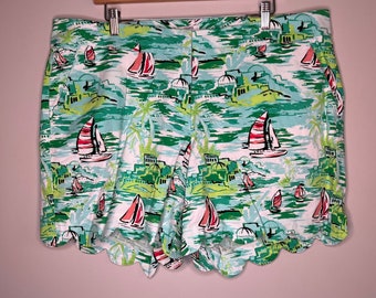 Crown & Ivy Coastal Beach Sailboat Nautical Tropical Scallop 6 Zoll Short 18W