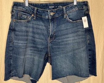 NWT Old Navy O.G. Pantalón corto Mom de 7 pulgadas, holgado, de talle medio, lavado medio, denim, 14