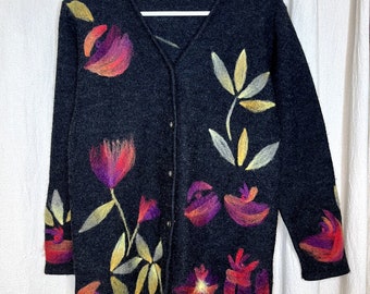 Cardigan Lagenlook floral maximaliste en laine feutrée Susan Bristol vintage des années 1990 L