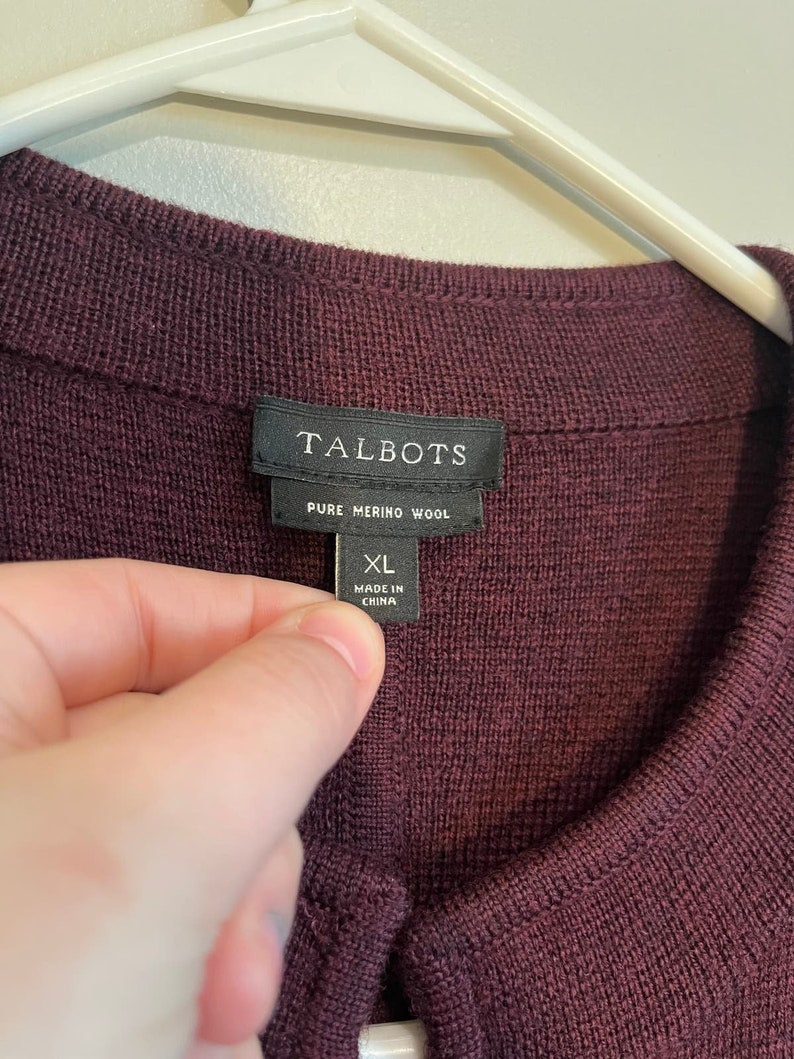 Cardigan NWOT Talbots bordeaux doré en laine mérinos avec écusson militaire XL image 2