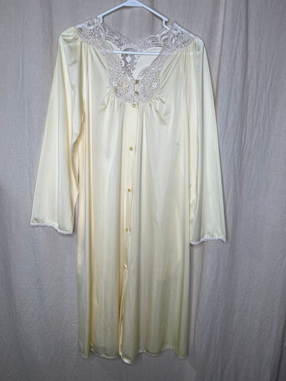 Vintage 1980s Shadowline Pastel Yellow Romantic In