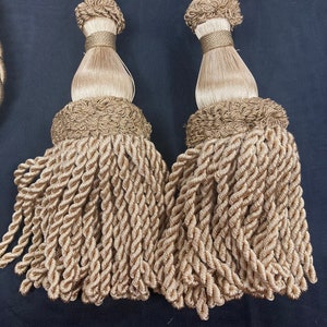 10’ Champagne/Old Gold Rope with Tassels
