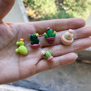 Emuliert Kaktus Sukkulenten Pflanze Harz Figuren DIY Handwerk Kunst Garten Auto Dekor Zubehör Schreibtisch Miniaturen Ornamente Zuhause Charme