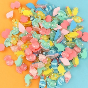 Glow in dark luminous Seahorse Ocean animals charm resin Resin fluorescent Cabochon DIY Craft Supplies Phone Decor Material Hair Accessories