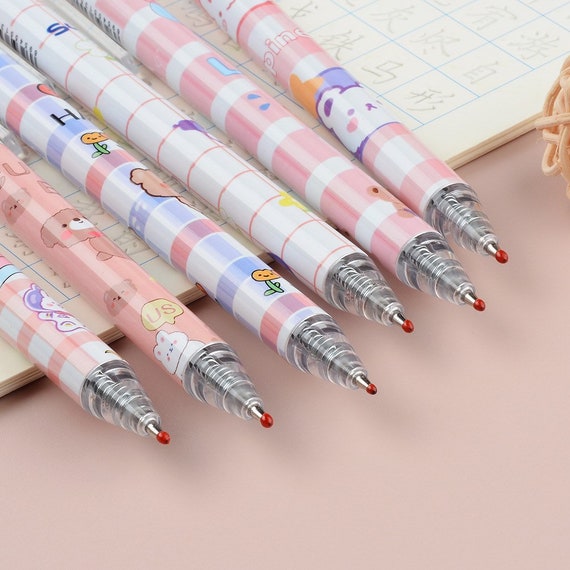 6pcs Random Japan Kawaii Cartoon Character Ballpoint Pen Gel Pen Kawaii  Fournitures scolaires Papeterie, Bricolage pour enfants -  France