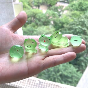 Mixed Glow in the dark Frog cute Animals charm resin Resin fluorescent Cabochon DIY Craft Supplies Phone Decor Material Hair Accessories