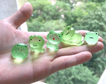 Mixed Glow in the dark Frog cute Animals charm resin Resin fluorescent Cabochon DIY Craft Supplies Phone Decor Material Hair Accessories